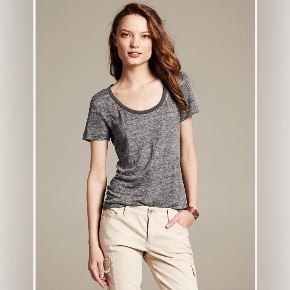 2 Pack!! Banana Republic Heritage Piped Linen Tee - Black and Grey, both size M